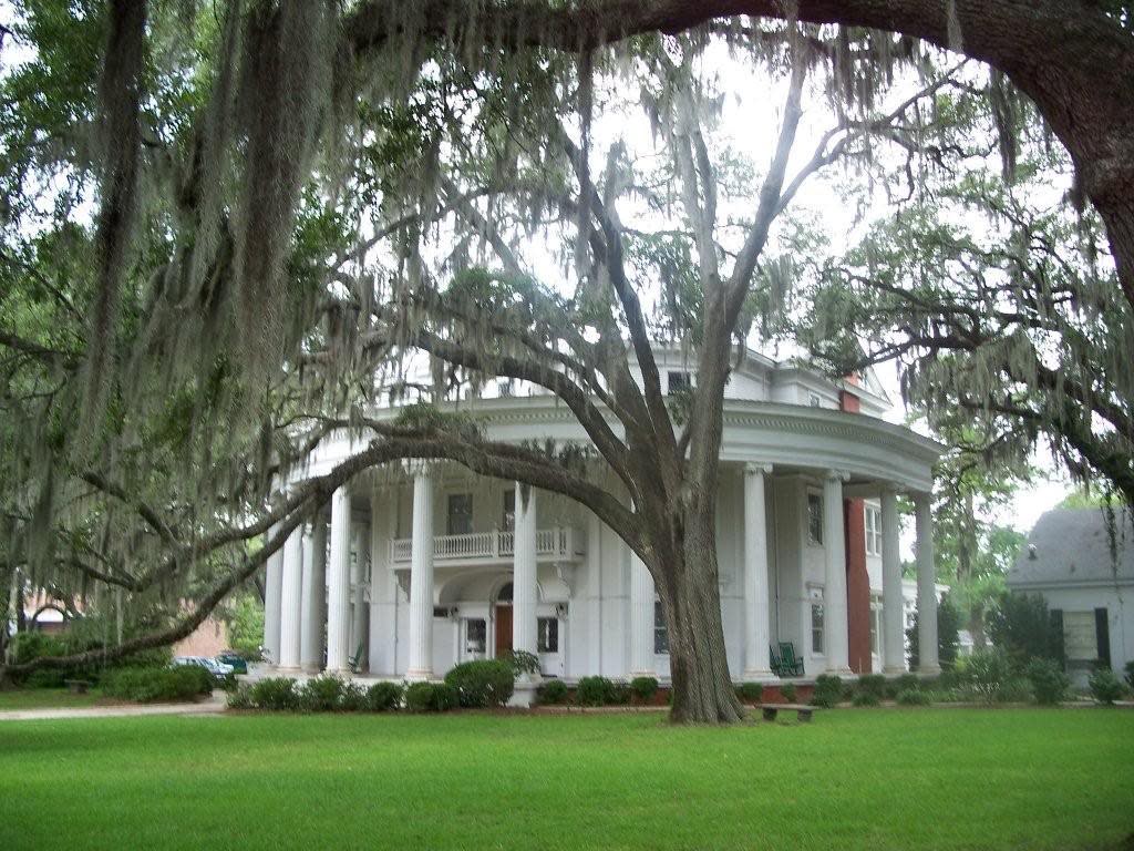 The Crescent